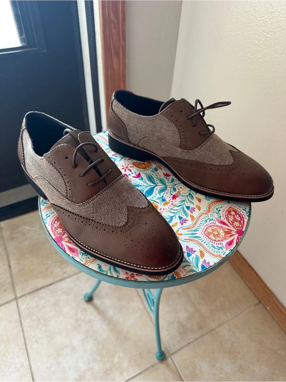 Men's Two-Tone Brown Wingtip Dress Shoes
